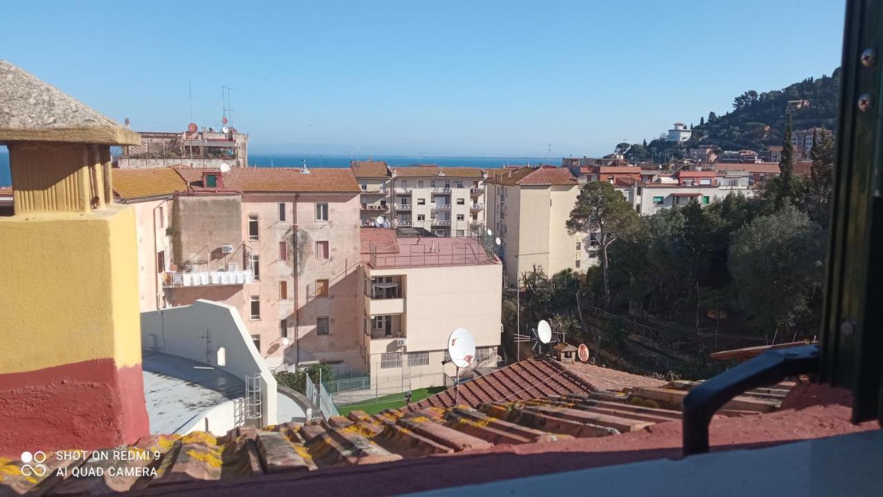 דירות Monolocale Mansarda A Porto Santo Stefano Argentario מראה חיצוני תמונה